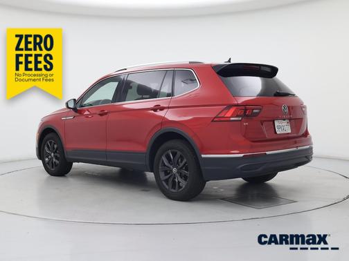 Red 2024 Volkswagen Tiguan SE