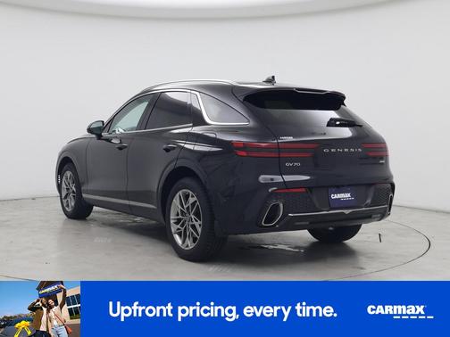 Black 2022 Genesis GV70