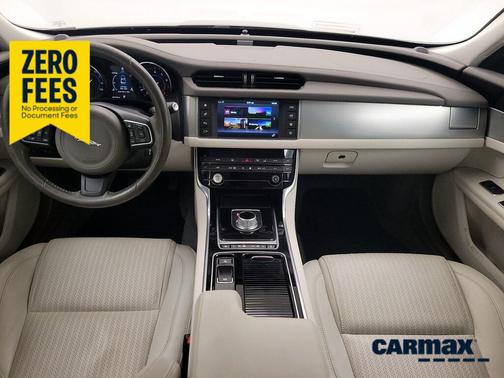Gold 2016 Jaguar XF Prestige