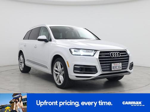 White 2018 Audi Q7 Prestige