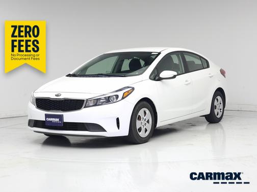 White 2018 Kia Forte LX