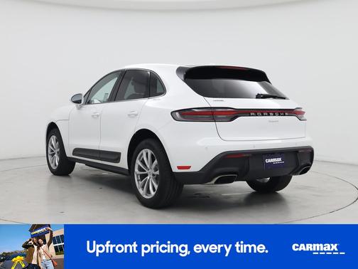 2024 Porsche Macan Base (PDK)