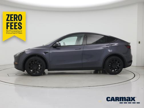 Silver 2023 Tesla Model Y Long Range