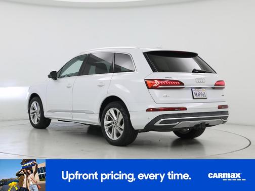 White 2023 Audi Q7 Premium Plus
