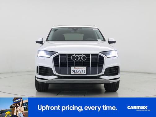 White 2023 Audi Q7 Premium Plus