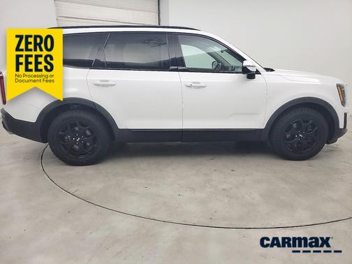 White 2021 Kia Telluride EX