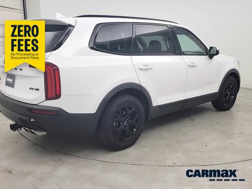 White 2021 Kia Telluride EX