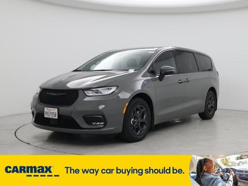 2023 Chrysler Pacifica Hybrid Touring L