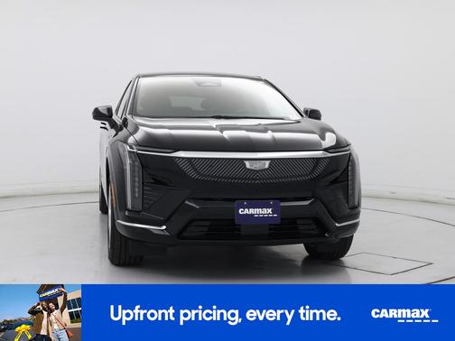 2025 Cadillac OPTIQ Luxury 1