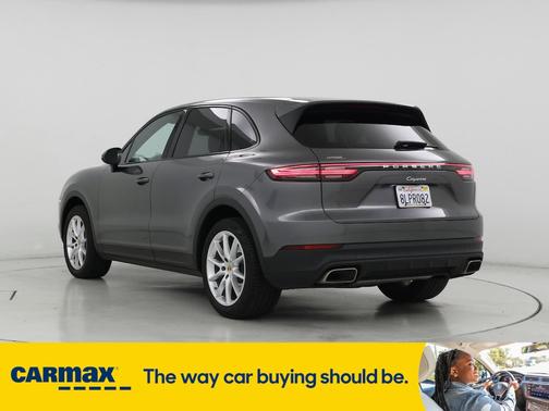 2019 Porsche Cayenne Base (Tiptronic)
