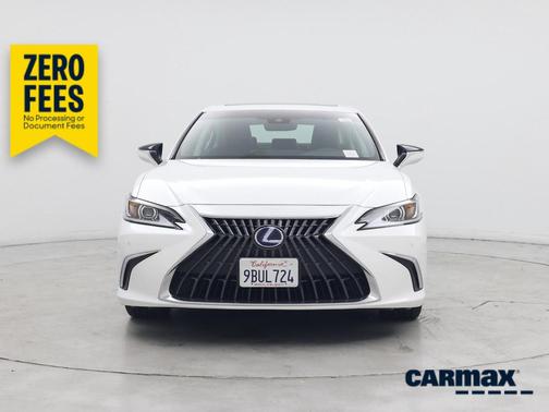 White 2022 Lexus ES 300h Luxury