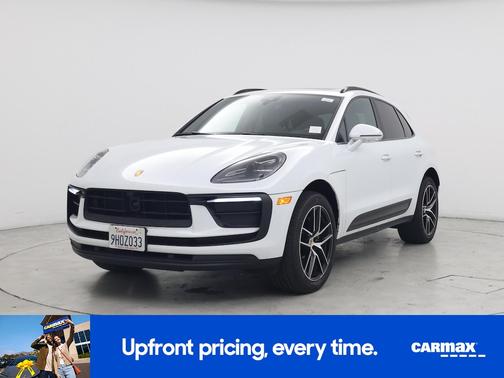 White 2023 Porsche Macan
