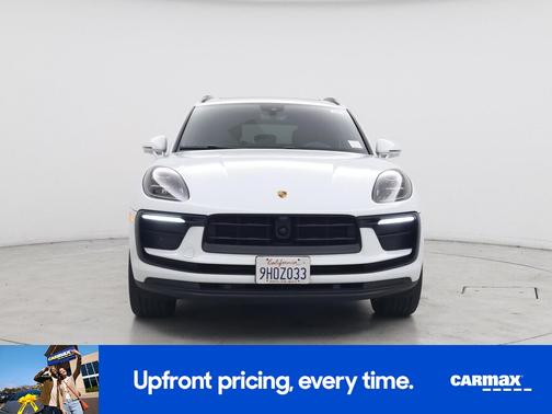 White 2023 Porsche Macan