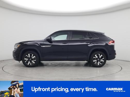 Black 2022 Volkswagen Atlas Cross Sport SE