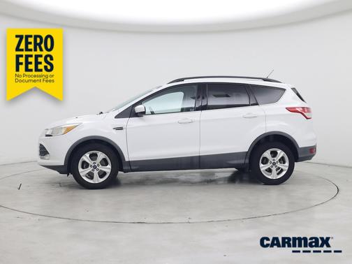 White 2016 Ford Escape SE