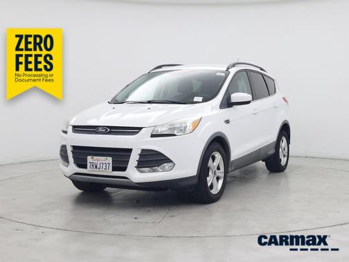White 2016 Ford Escape SE