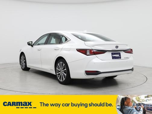 2021 Lexus ES 300h