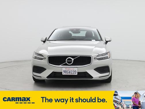 2019 Volvo S60 T5 Momentum