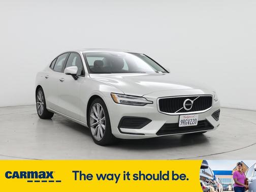 2019 Volvo S60 T5 Momentum