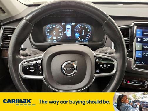 2017 Volvo XC90 T5 Momentum
