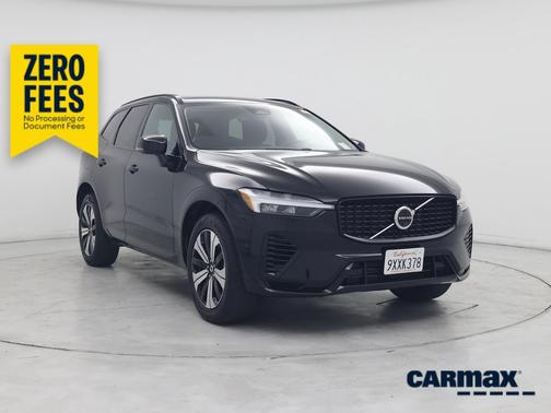 Black 2024 Volvo XC60 Recharge Plug-In Hybrid T8 Plus Dark Theme