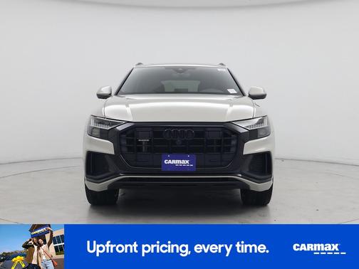2023 Audi Q8 Premium Plus