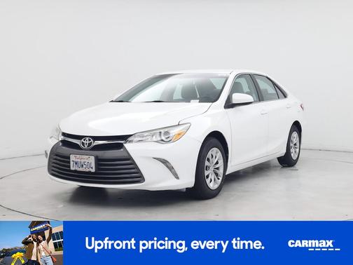 White 2015 Toyota Camry LE