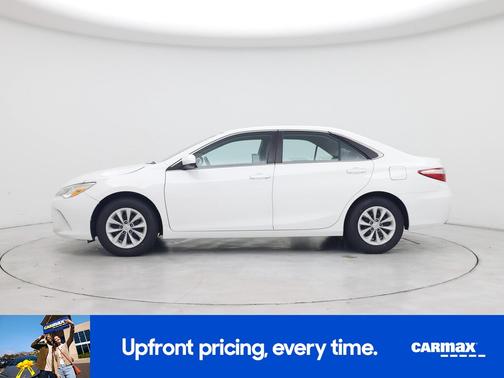 White 2015 Toyota Camry LE