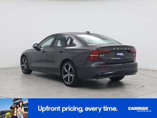 Gray 2024 Volvo S60 B5 Plus Dark Theme