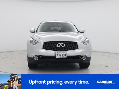 2017 INFINITI QX70 