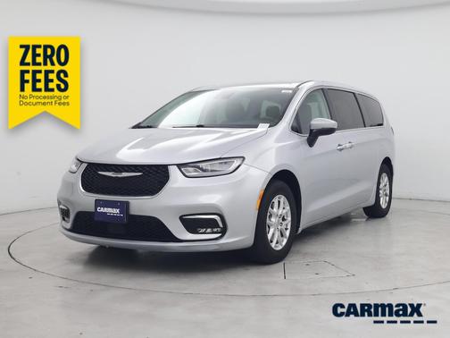 Silver 2023 Chrysler Pacifica Touring L
