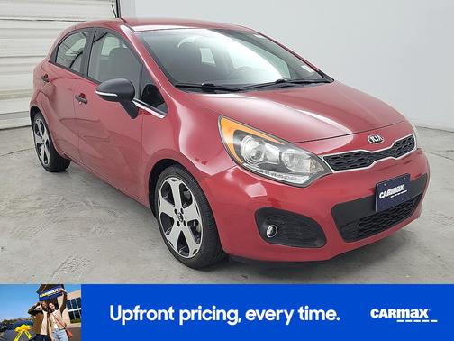 Red 2015 Kia Rio SX
