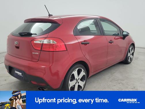 Red 2015 Kia Rio SX
