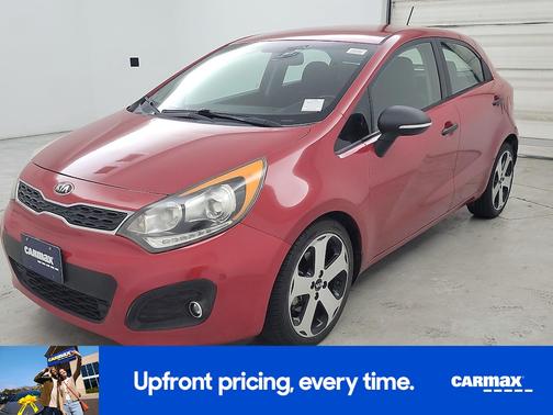 Red 2015 Kia Rio SX