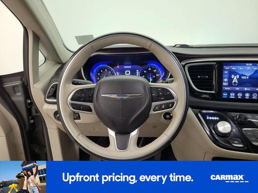 Gray 2020 Chrysler Pacifica Limited