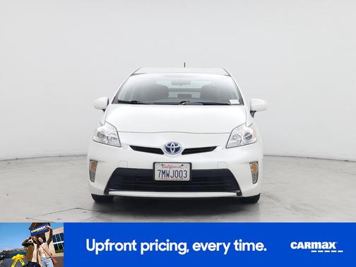 White 2015 Toyota Prius Two