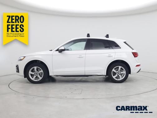 White 2021 Audi Q5 Premium