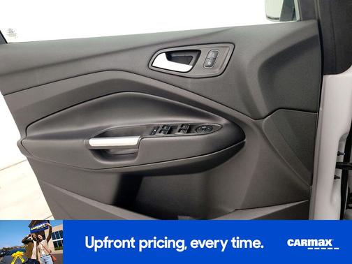 White 2019 Ford Escape SEL