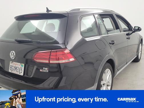Black 2018 Volkswagen Golf Alltrack SE