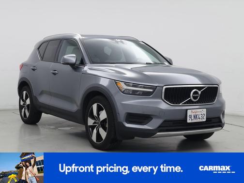 2019 Volvo XC40 T5 Momentum
