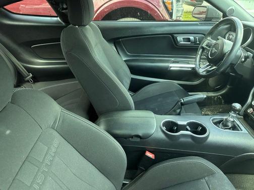 CARBONIZED GRAY METALLIC 2022 Ford Mustang GT