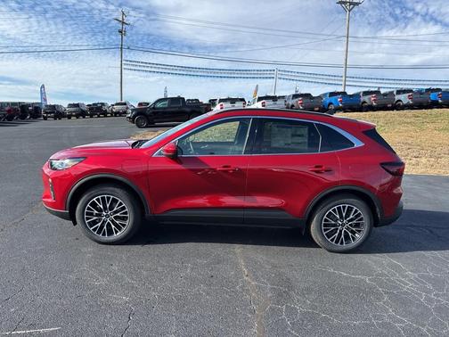 2026 Ford Escape PHEV SE