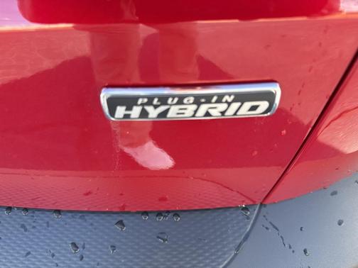 2026 Ford Escape PHEV SE