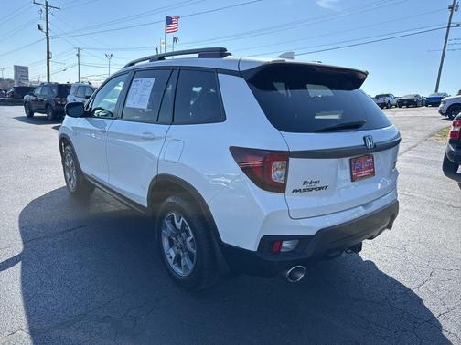 Platinum White Pearl 2023 Honda Passport AWD TrailSport