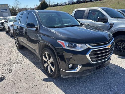 2021 Chevrolet Traverse LT Leather