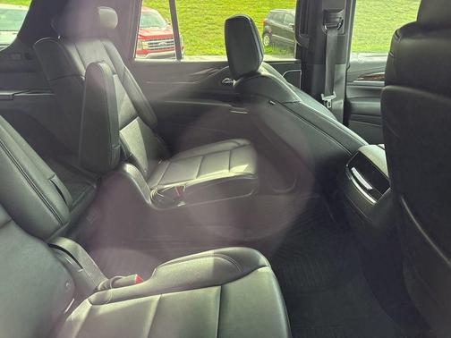 Crystal White Tricoat 2021 Cadillac Escalade Luxury