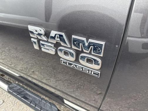 2019 RAM 1500 SLT