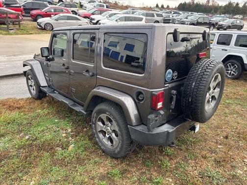 2017 Jeep Wrangler Unlimited Sahara