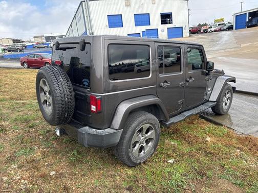 2017 Jeep Wrangler Unlimited Sahara