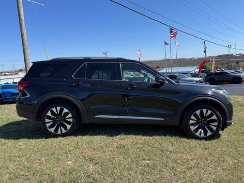 AGATE BLACK METALLIC 2025 Ford Explorer Platinum